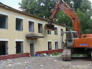 Демонтаж детского дома в Москве